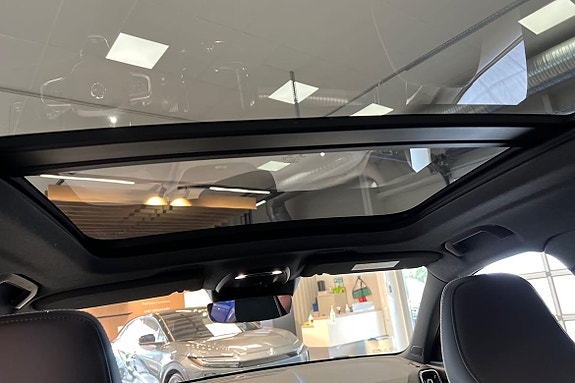 Volvo XC40 26 of 30