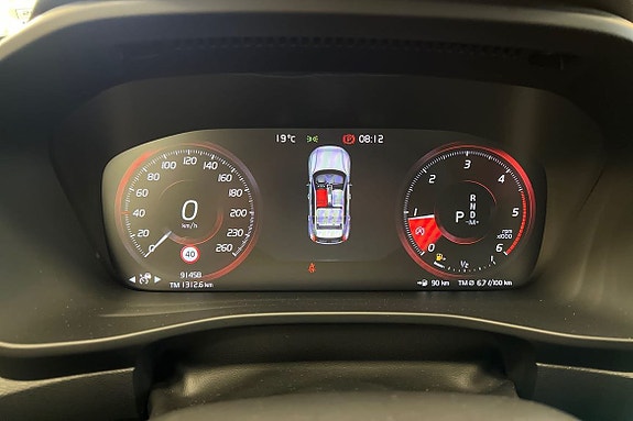 Volvo XC40 16 of 30