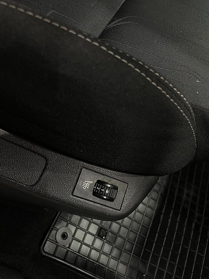 Citroen C4 13 of 19