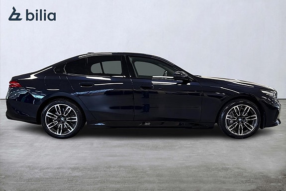 BMW i5 17 of 19
