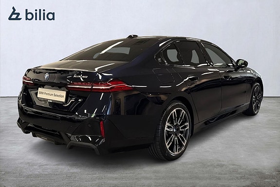 BMW i5 18 of 19