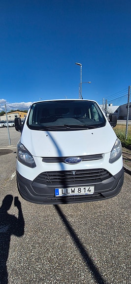 Ford Transit Custom 3 of 5