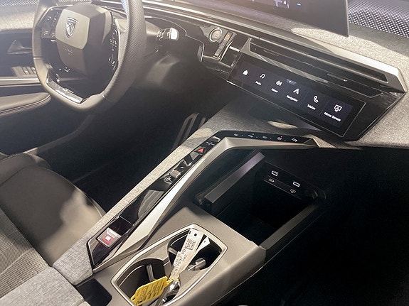 Peugeot 3008 10 of 15