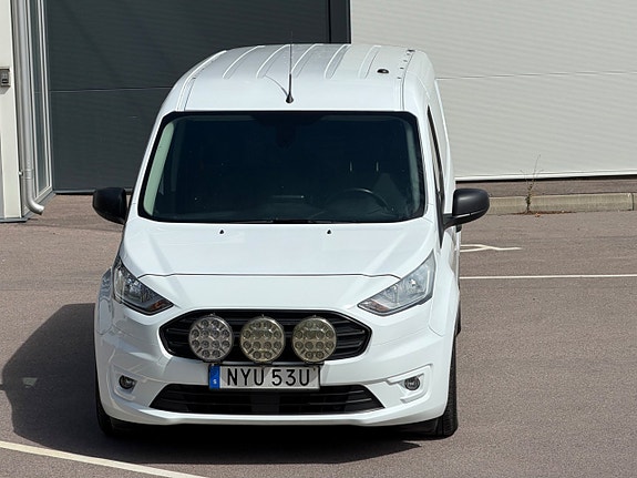 Ford Transit Connect 3 of 5