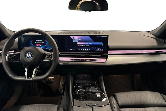 BMW i5 8 of 19