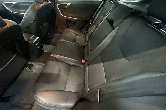 Volvo V60 9 of 11