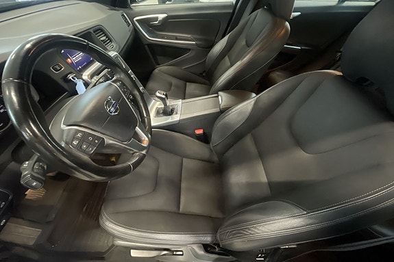 Volvo V60 7 of 11