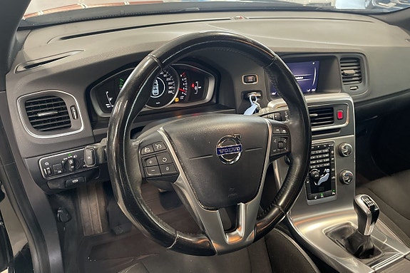 Volvo V60 8 of 11