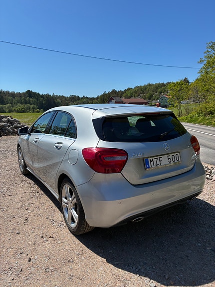 Mercedes-Benz A180 4 of 5