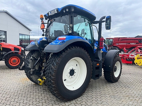 New Holland T6.155 Auto Command 4 of 9