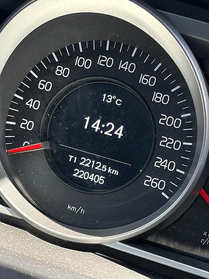 Volvo V40 6 of 11
