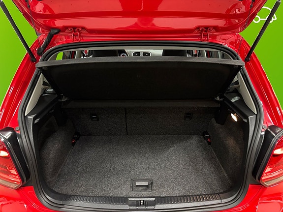 Volkswagen Polo 16 of 25