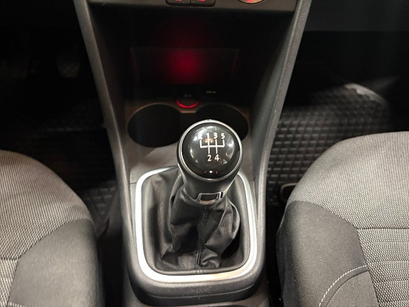Volkswagen Polo 11 of 25