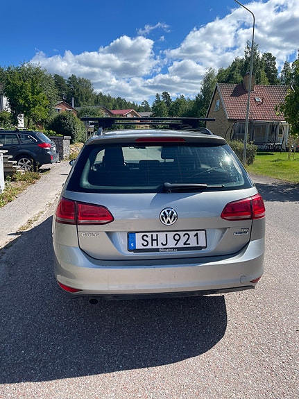 Volkswagen Golf VII 4 of 5