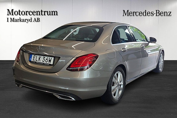 Mercedes-Benz C220 d 4 of 5