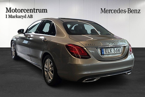 Mercedes-Benz C220 d 3 of 5