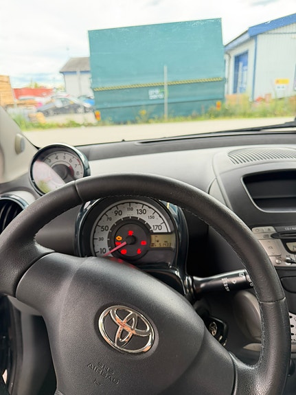Toyota Aygo 9 of 10