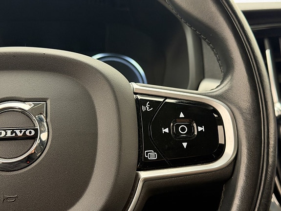 Volvo V90 22 of 30