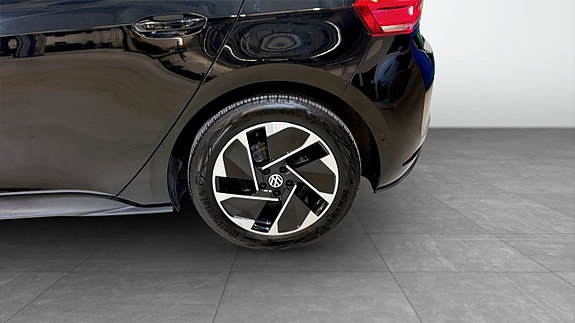 Volkswagen ID.3 6 of 18