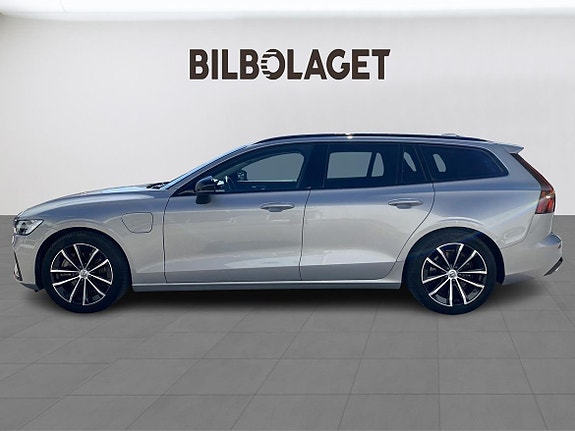 Volvo V60 2 of 11