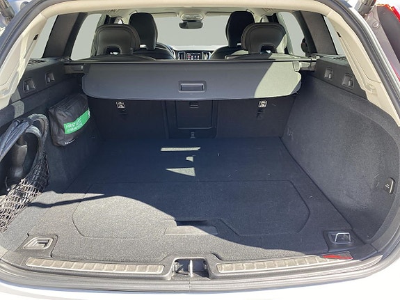 Volvo V60 10 of 11