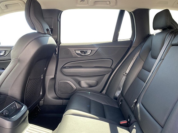 Volvo V60 7 of 11