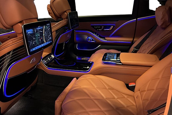 Mercedes-Benz Maybach S 680 16 of 26