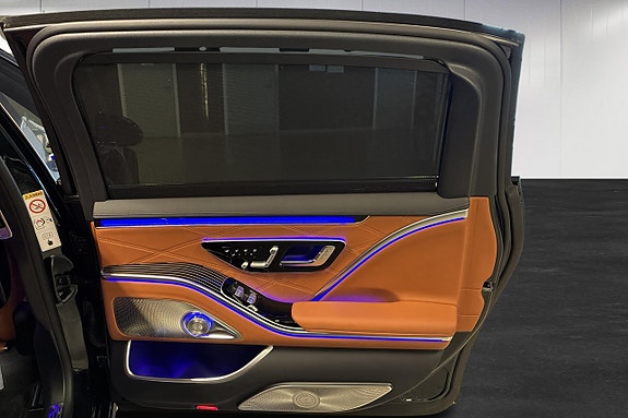 Mercedes-Benz Maybach S 680 19 of 26