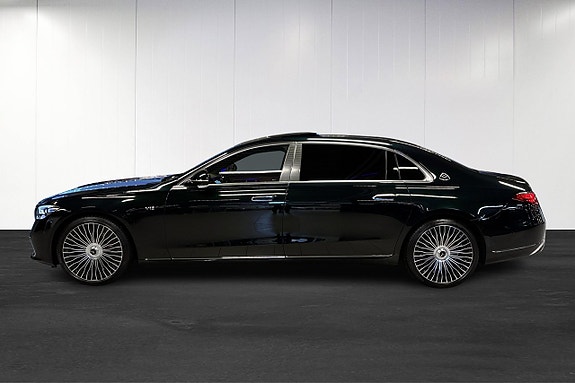 Mercedes-Benz Maybach S 680 7 of 26