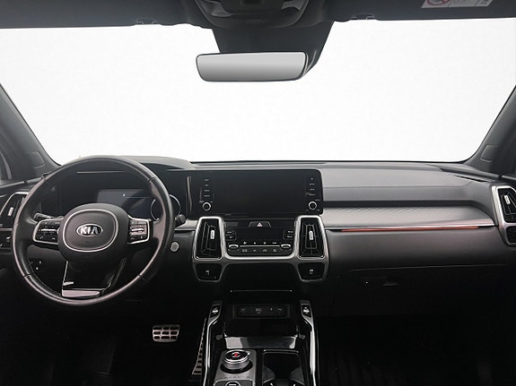 Kia Sorento 27 of 30