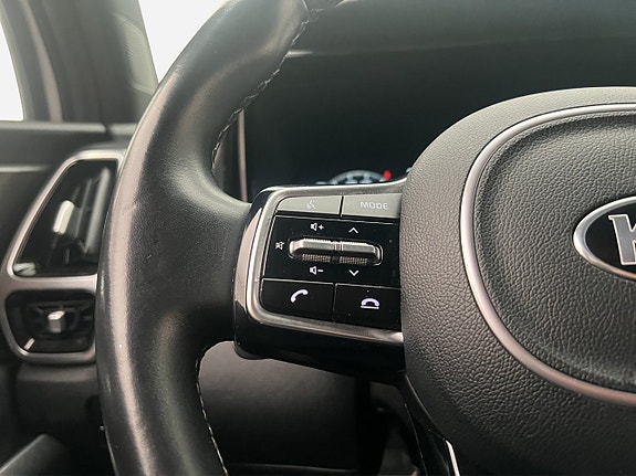 Kia Sorento 17 of 30