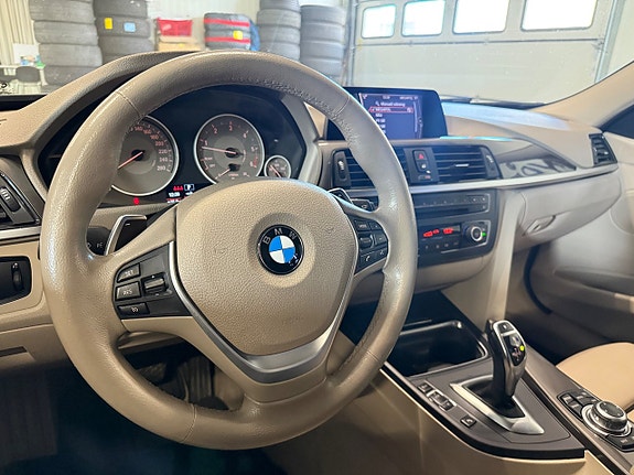 BMW 330d 11 of 21
