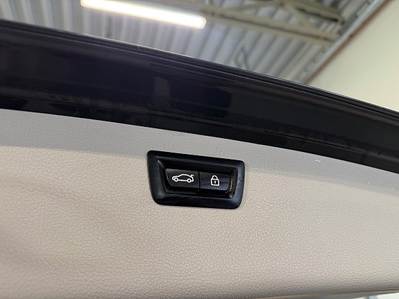 BMW 330d 7 of 21