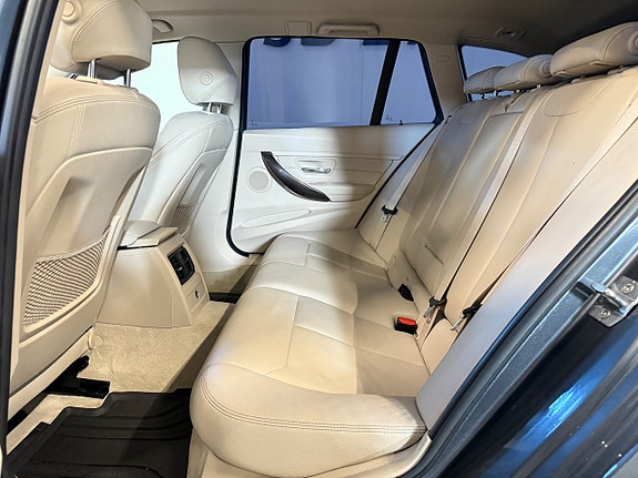 BMW 330d 16 of 21