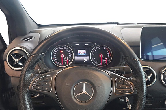 Mercedes-Benz B180 8 of 9