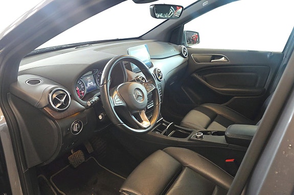 Mercedes-Benz B180 7 of 9