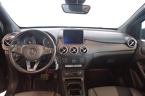 Mercedes-Benz B180 5 of 5