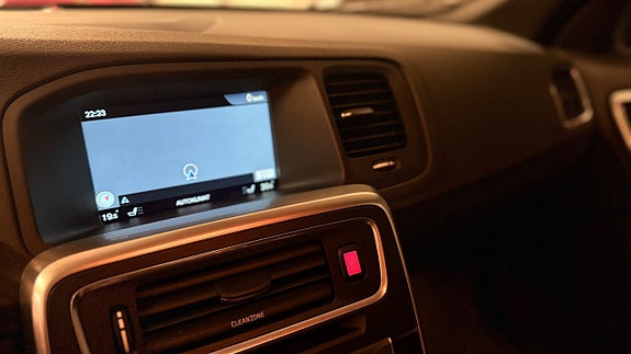 Volvo V60 26 of 30