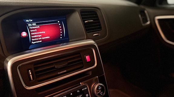Volvo V60 22 of 30