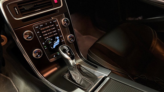 Volvo V60 20 of 30