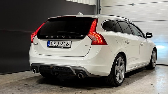 Volvo V60 11 of 30