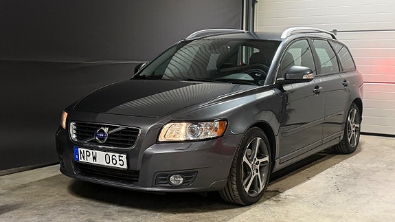 Volvo V50 5 of 5