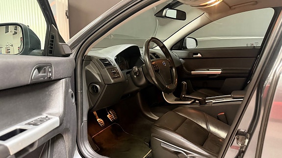 Volvo V50 10 of 17