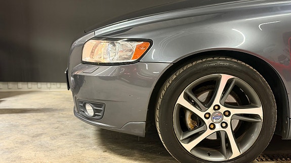 Volvo V50 7 of 17