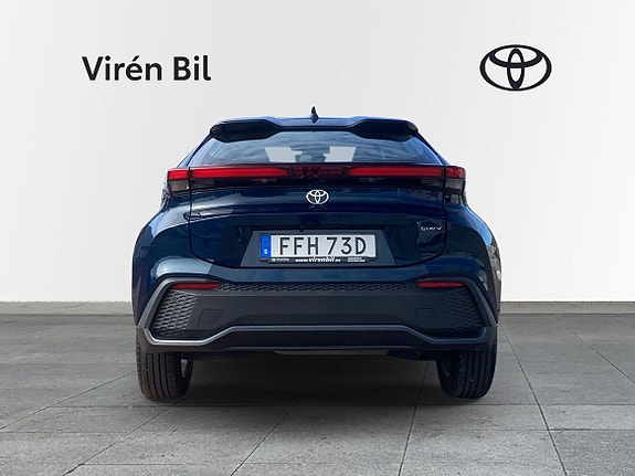 Toyota C-HR 4 of 5
