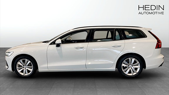 Volvo V60 4 of 5