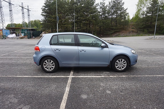 Volkswagen Golf VI 3 of 6