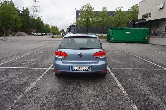 Volkswagen Golf VI 2 of 6