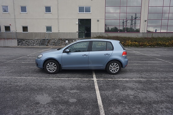 Volkswagen Golf VI 4 of 6