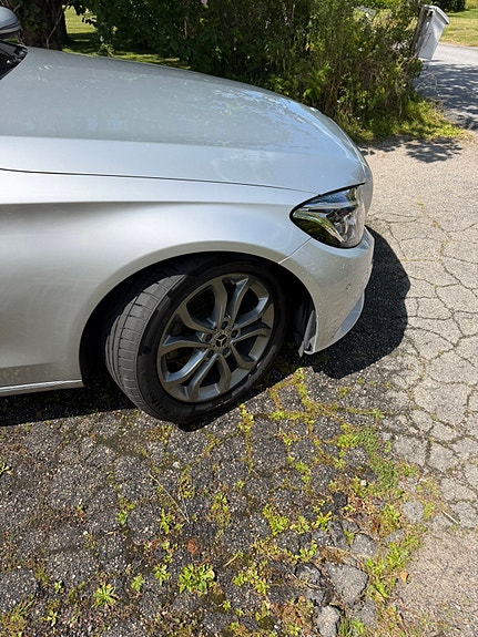 Mercedes-Benz C220 9 of 9
